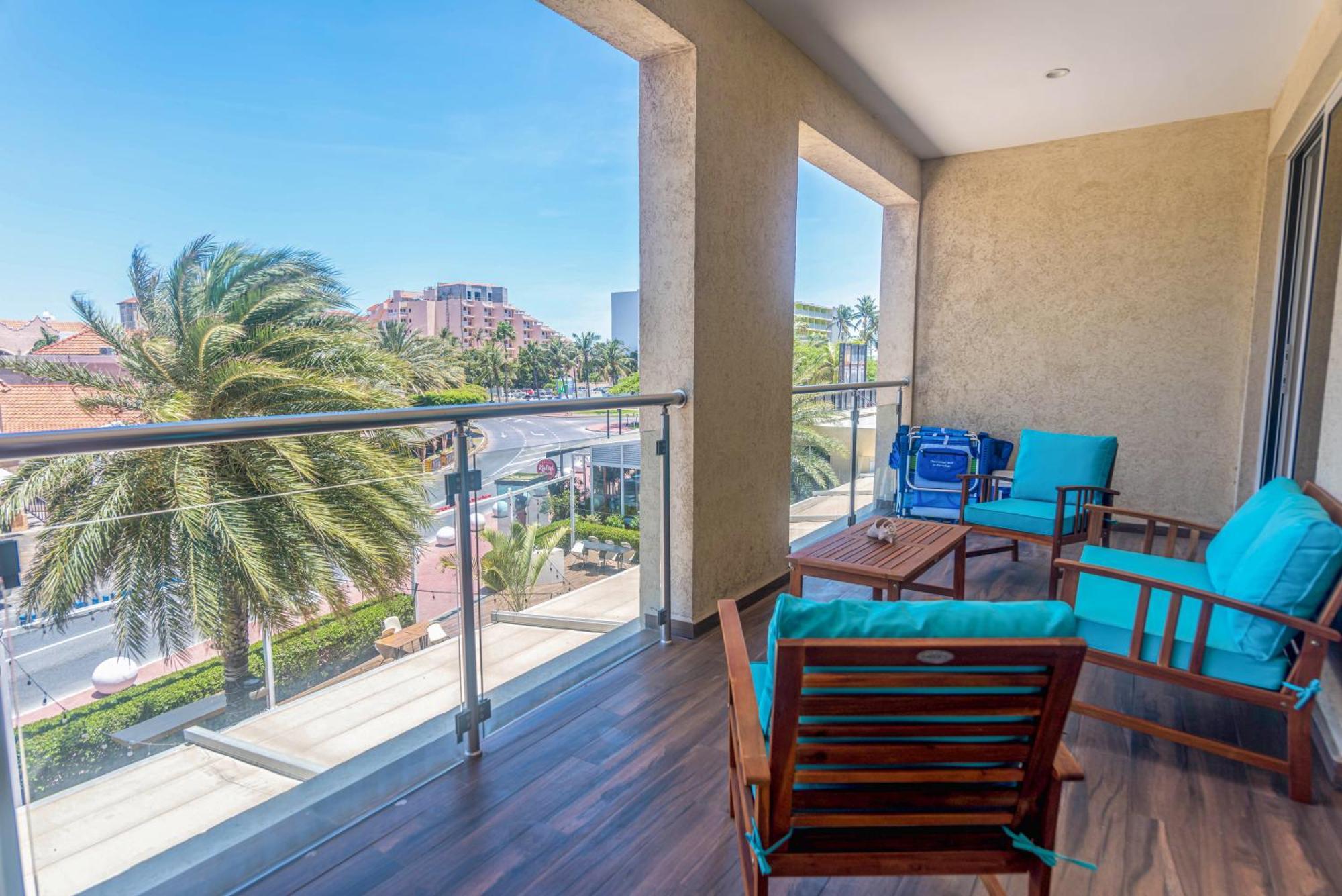 The Cove - Condo Hotel - Palm Beach Strip מראה חיצוני תמונה