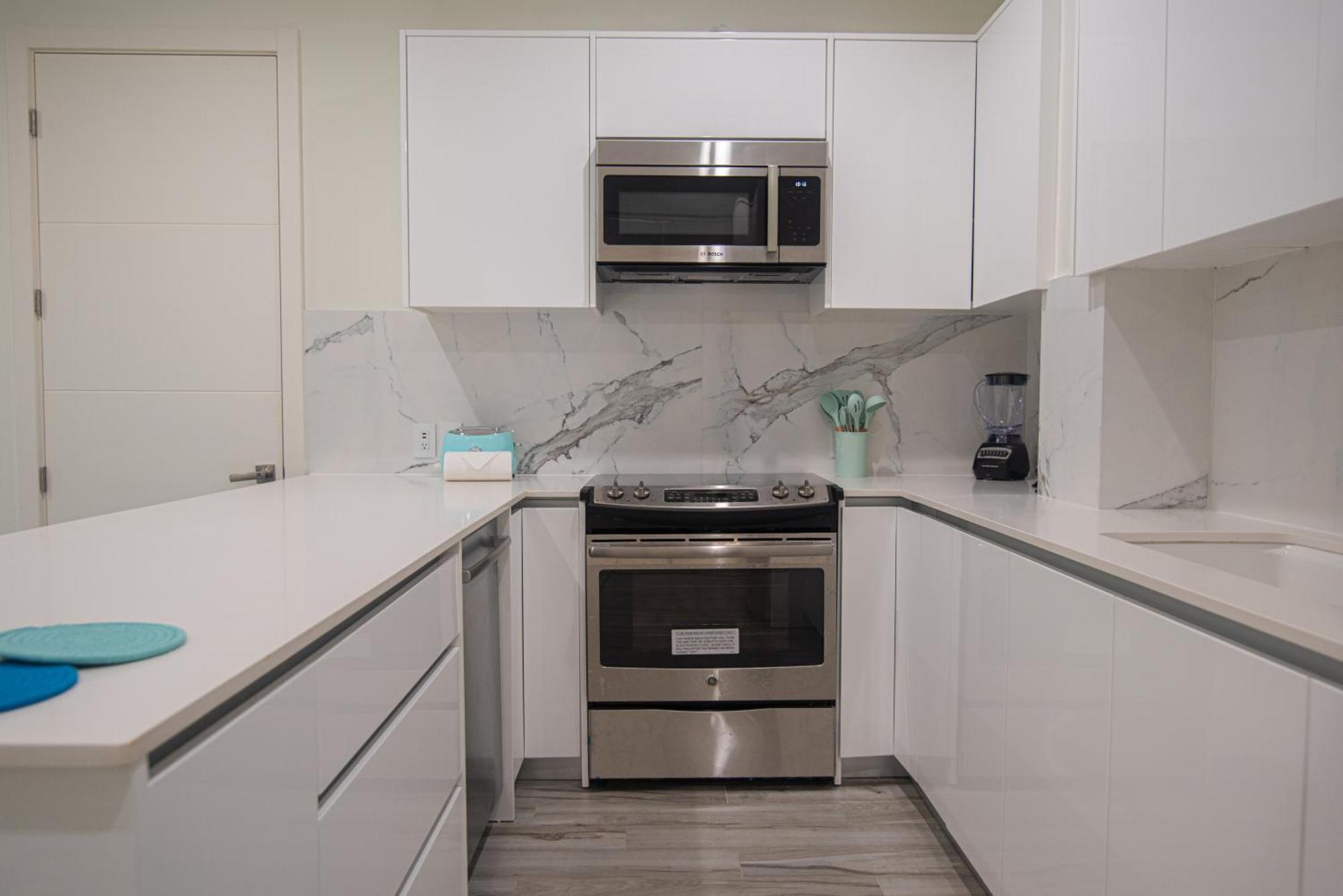 The Cove - Condo Hotel - Palm Beach Strip מראה חיצוני תמונה