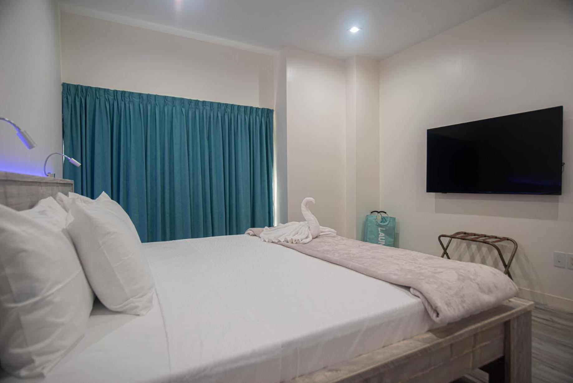 The Cove - Condo Hotel - Palm Beach Strip מראה חיצוני תמונה