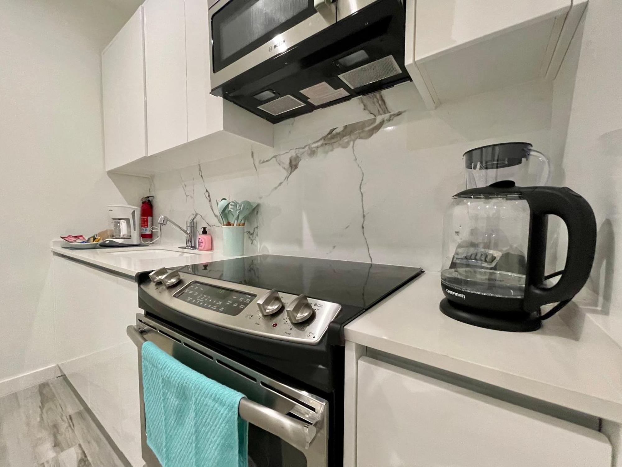 The Cove - Condo Hotel - Palm Beach Strip מראה חיצוני תמונה