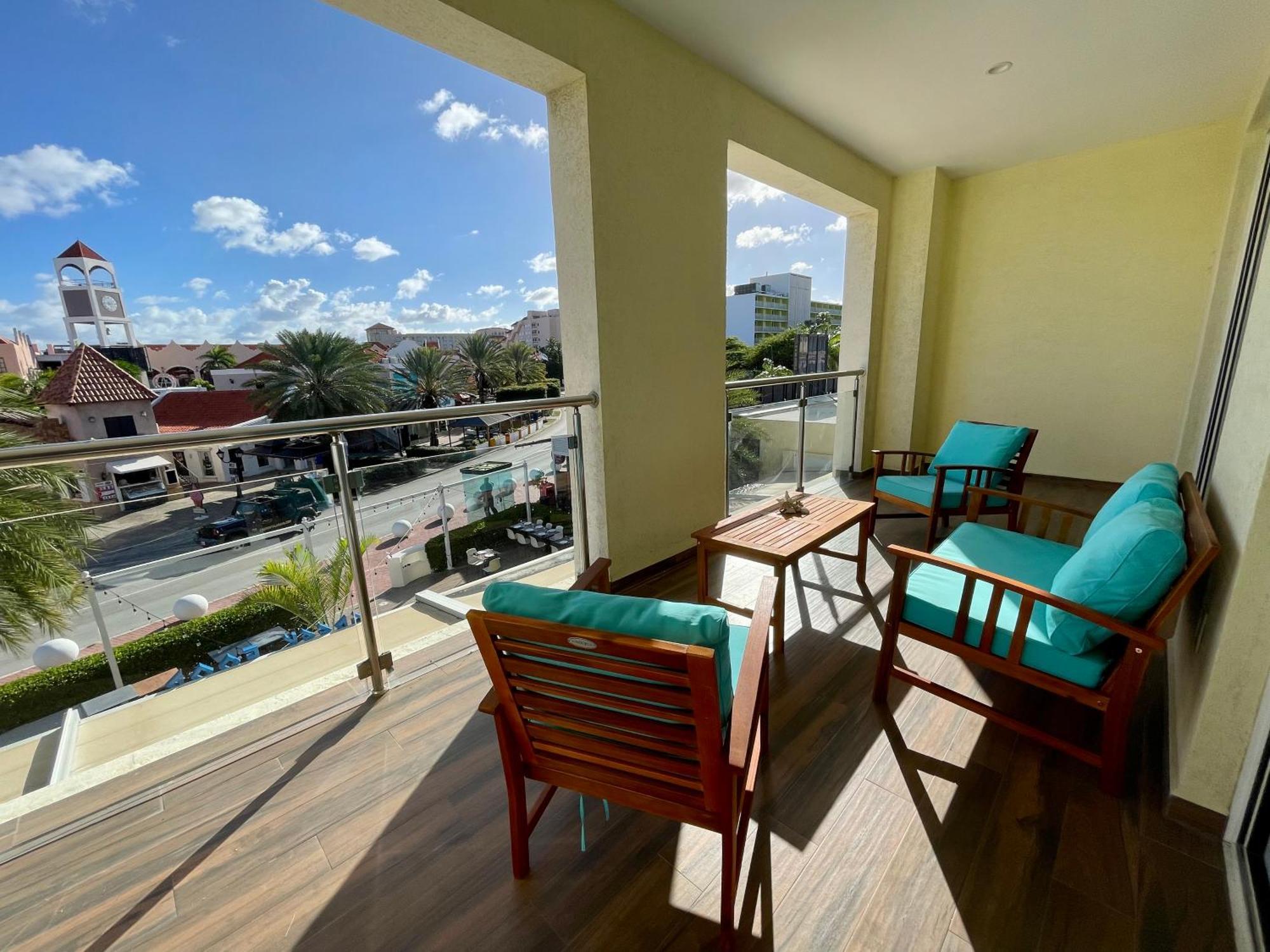 The Cove - Condo Hotel - Palm Beach Strip מראה חיצוני תמונה