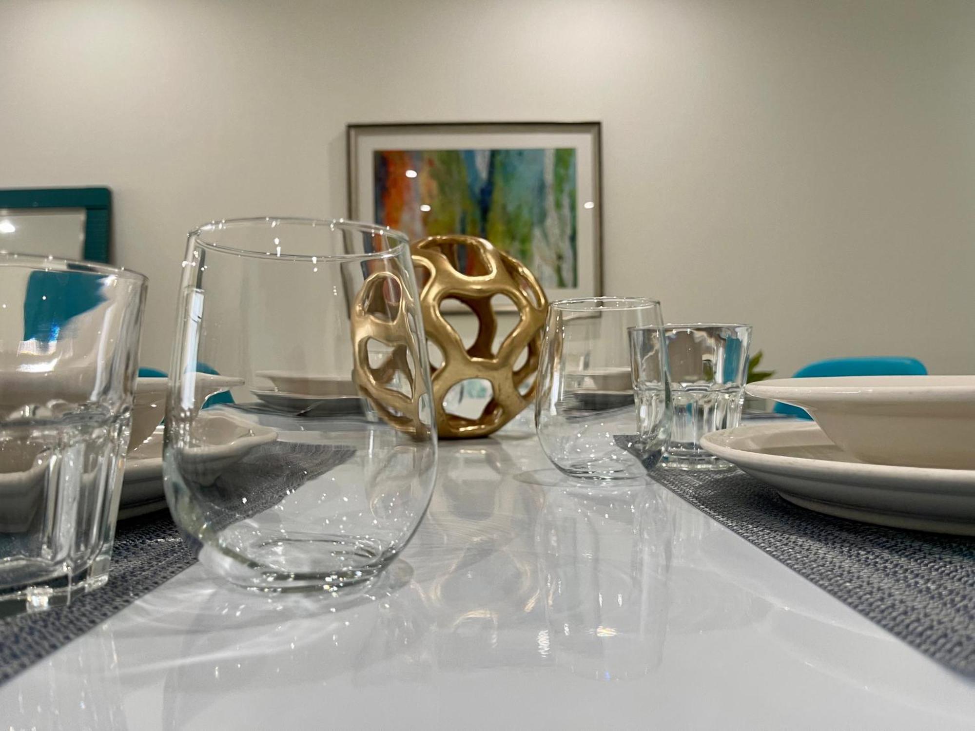 The Cove - Condo Hotel - Palm Beach Strip מראה חיצוני תמונה